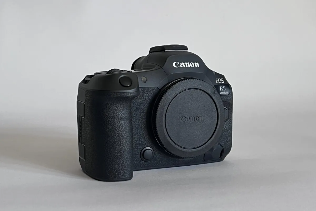 Canon EOS R5 Mark II – Excellent Condition - Image 1