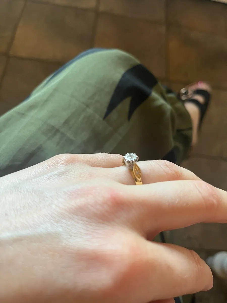 Engagement ring - Image 2