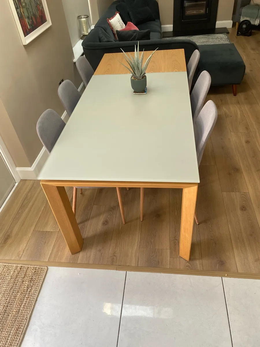 Dining Table and Chairs - Image 4