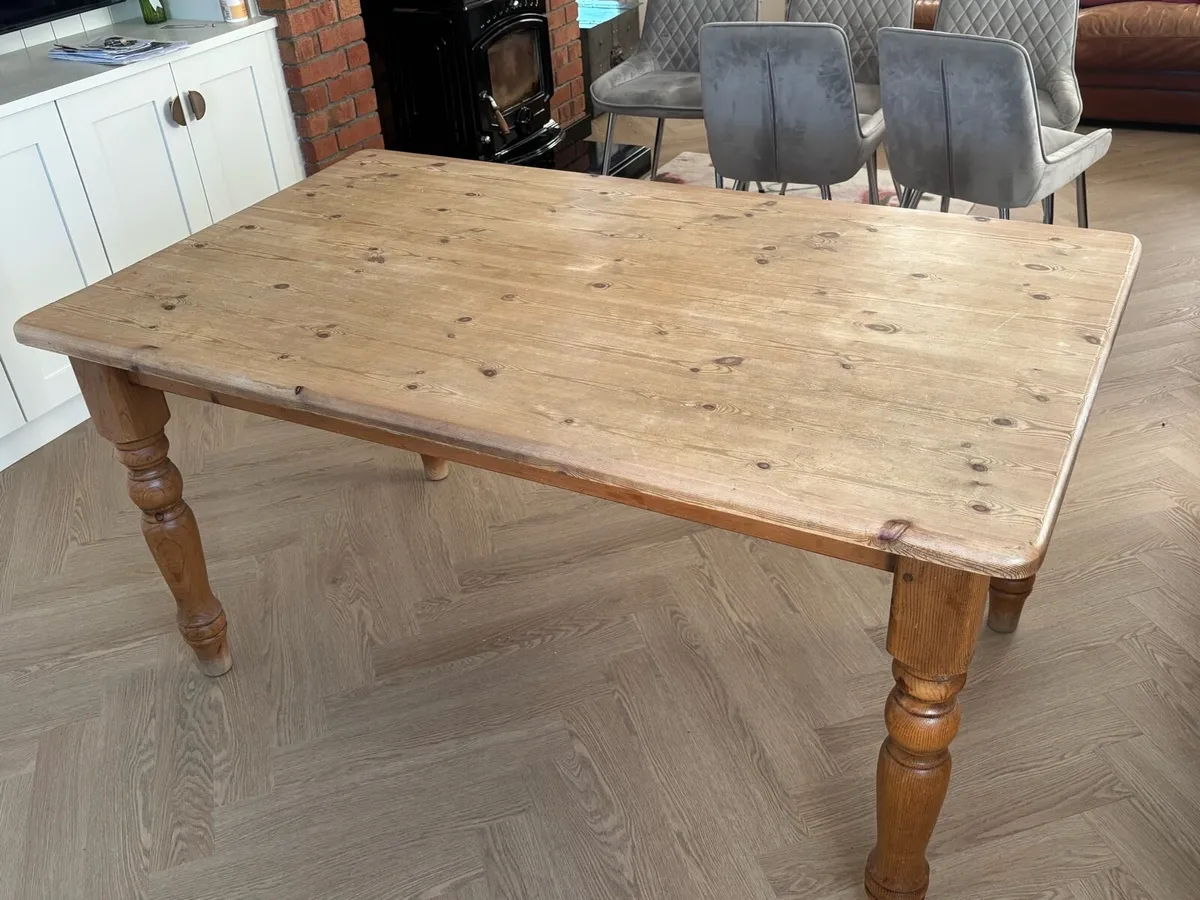 Suite of Furniture - Image 2