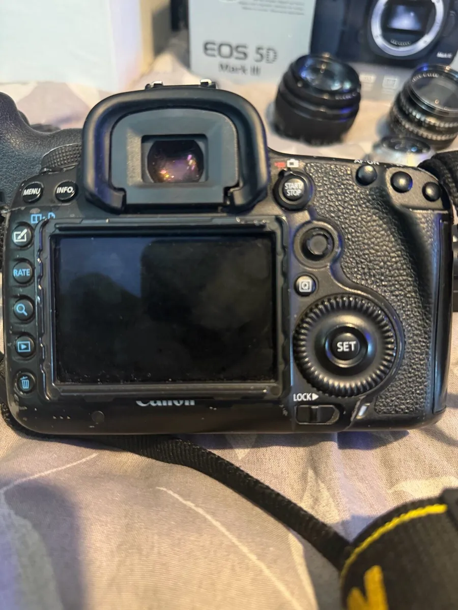 Canon 5D Mark III Full starter camera kit - Image 3