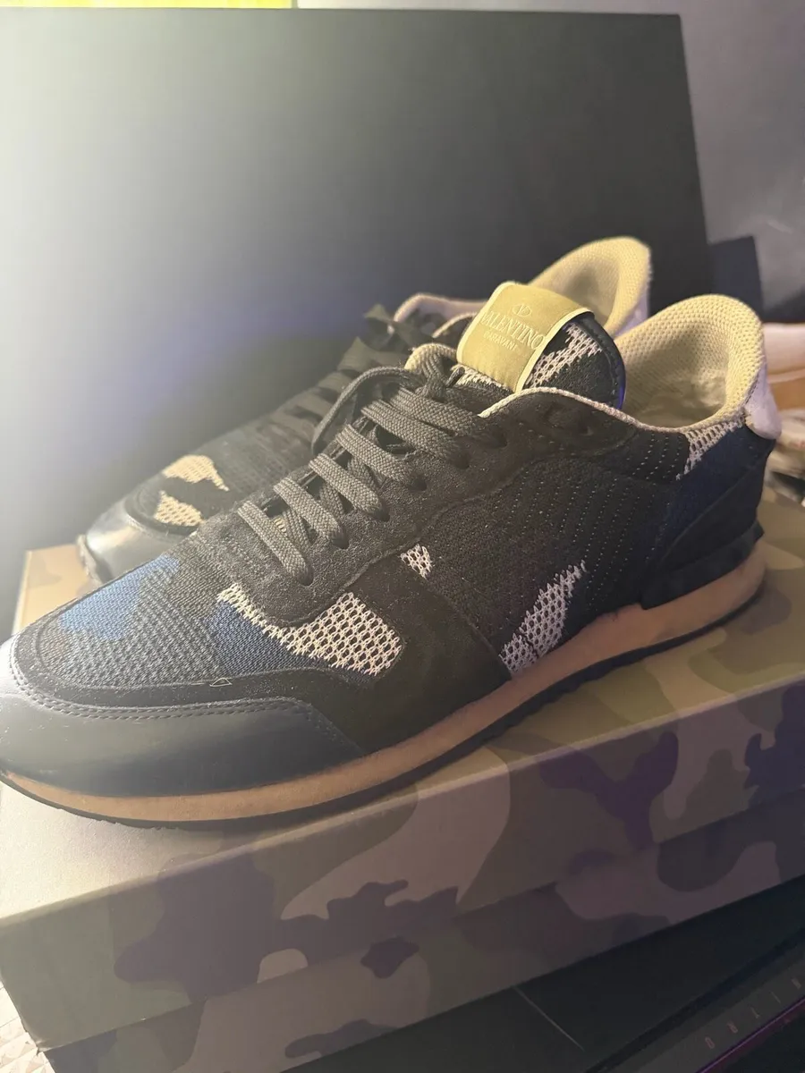 Valentino rockstud trainers/sneakers - Image 1
