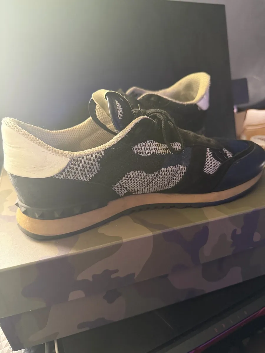 Valentino rockstud trainers/sneakers - Image 2