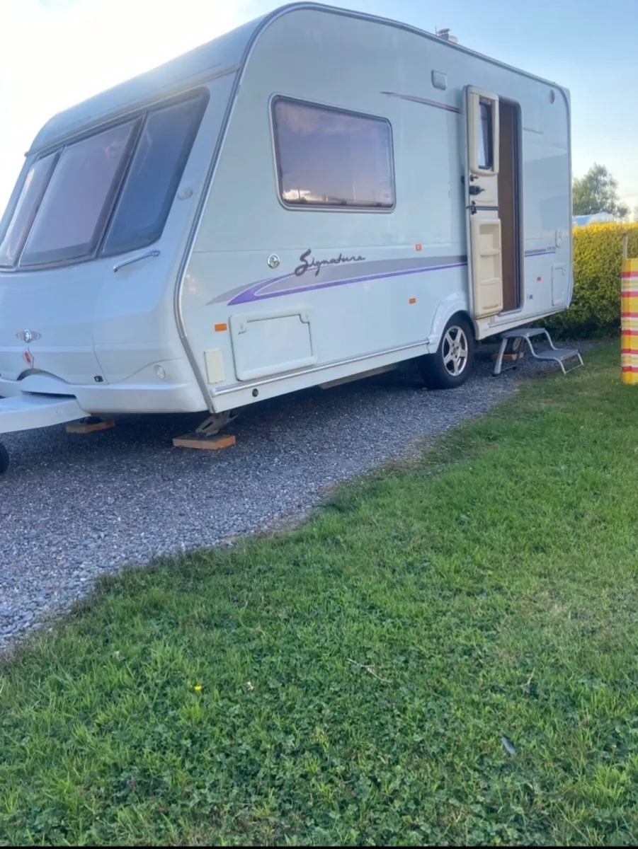 Caravan - Image 1