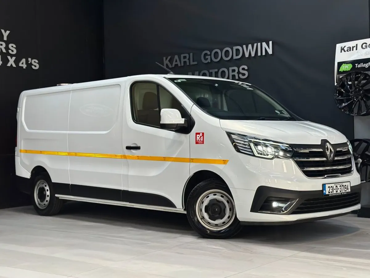 Traffic Van 2.0 Turbo Diesel - Image 1