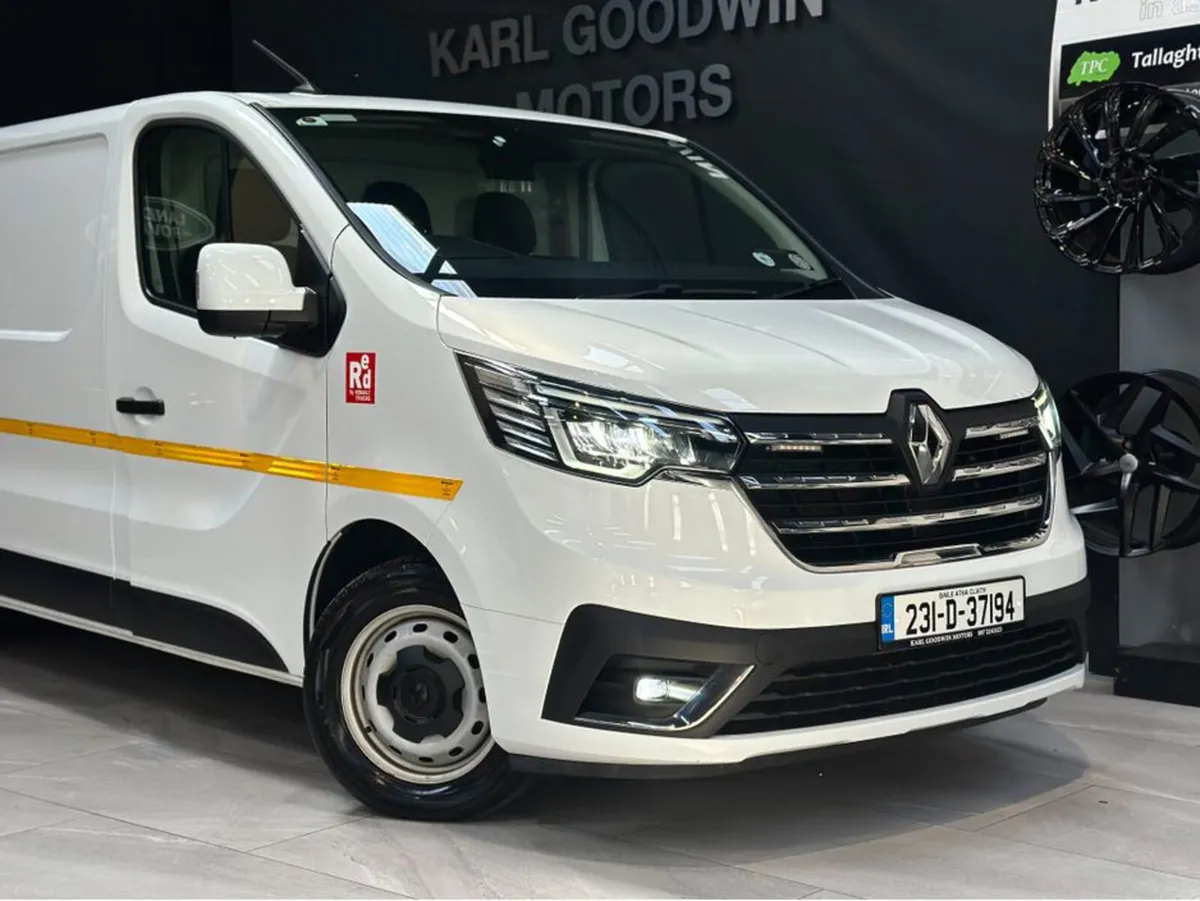 Traffic Van 2.0 Turbo Diesel - Image 2