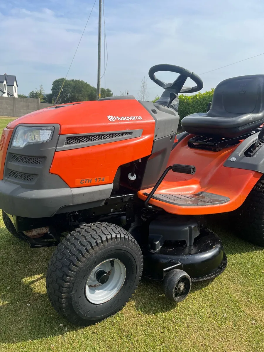 2014 Husqvarna 39inch mower - Image 2