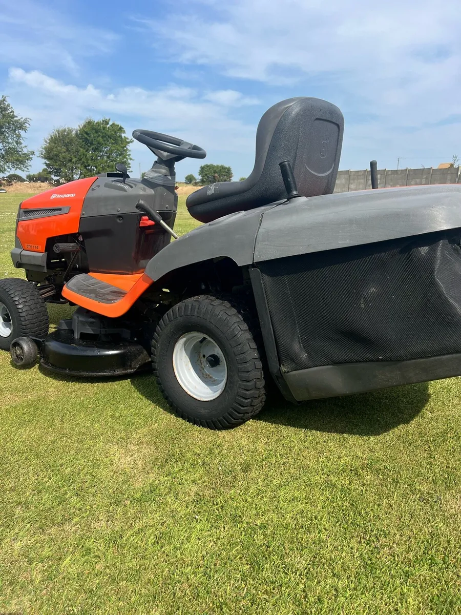 2014 Husqvarna 39inch mower - Image 3
