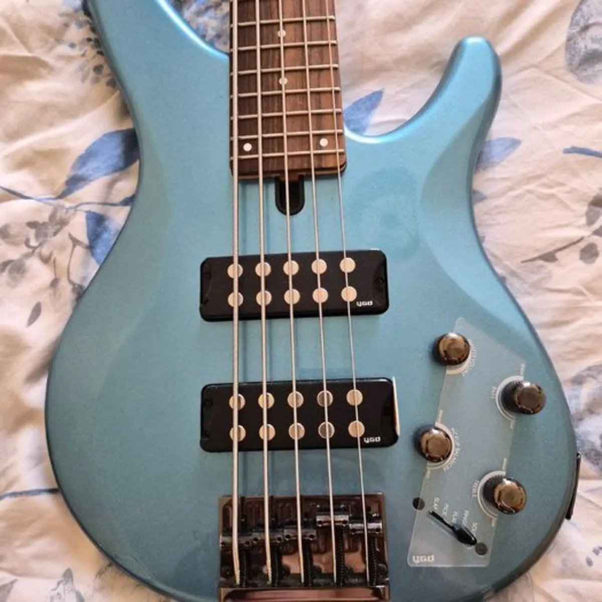 Yamaha Trbx 305 Fbl - Image 4