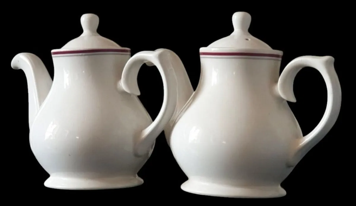 Pair Of Vintage Churchill Hotelware Pots - Image 4