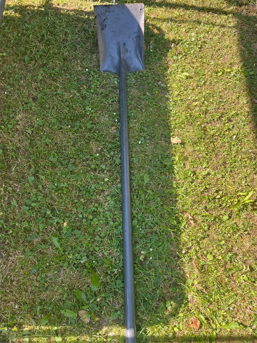 Draper Carbon Steel Garden Spade - Image 2