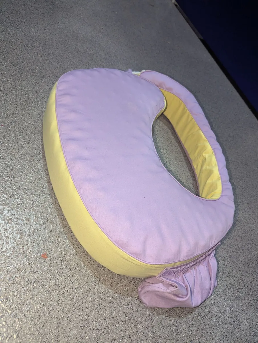 Nursing pillow - Image 2
