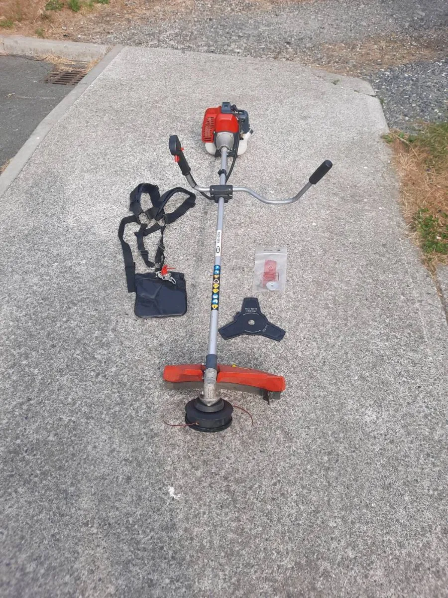 Ama ag5 530u brushcutter/strimmer - Image 1