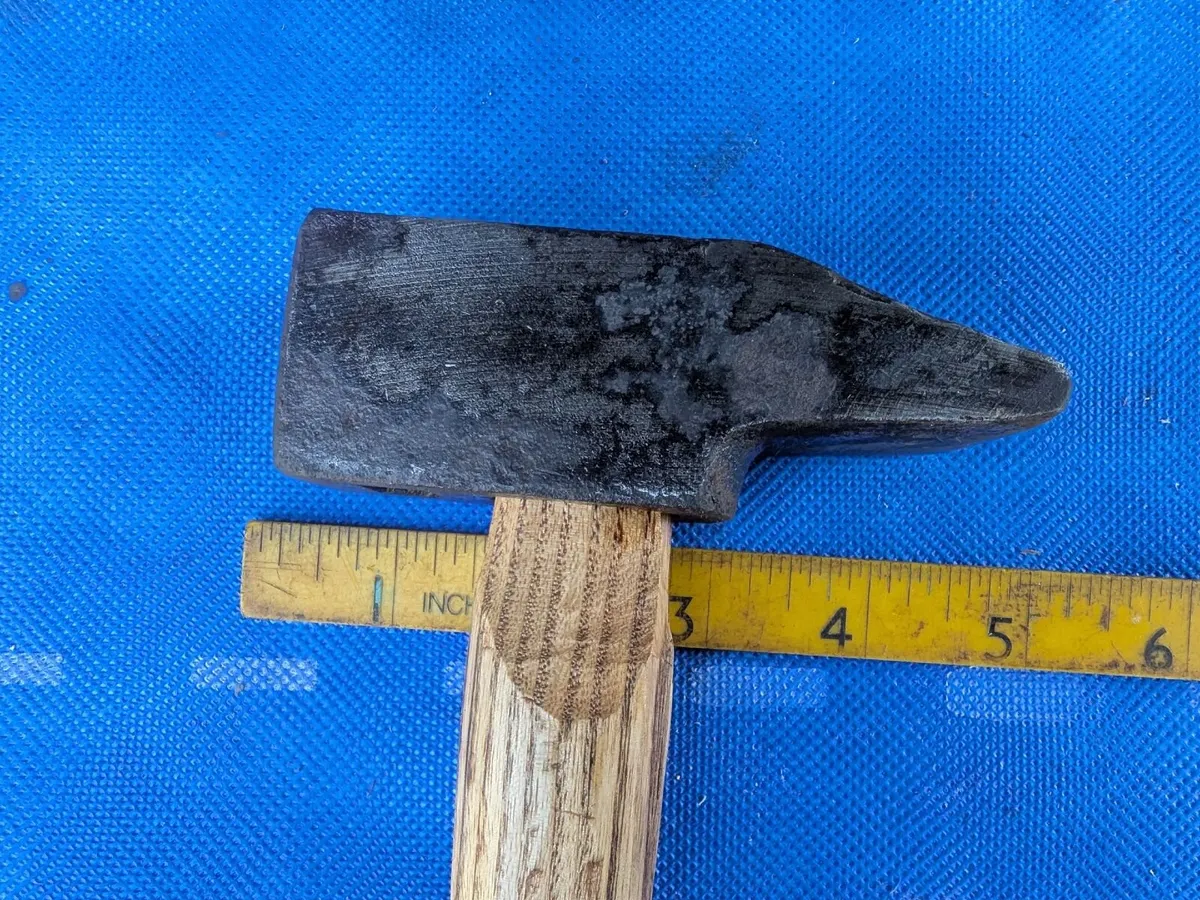 Blacksmiths 1.1/2lb Hammers - Image 2