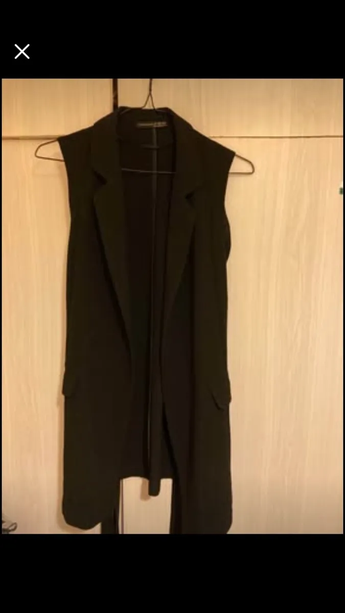 Sleeveless jacket - Image 1
