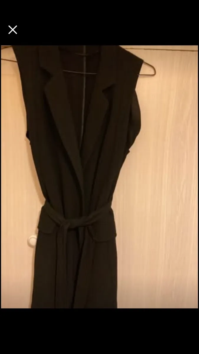 Sleeveless jacket - Image 3