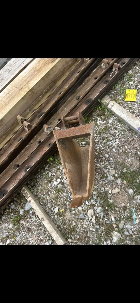 Drainage bucket - Image 1