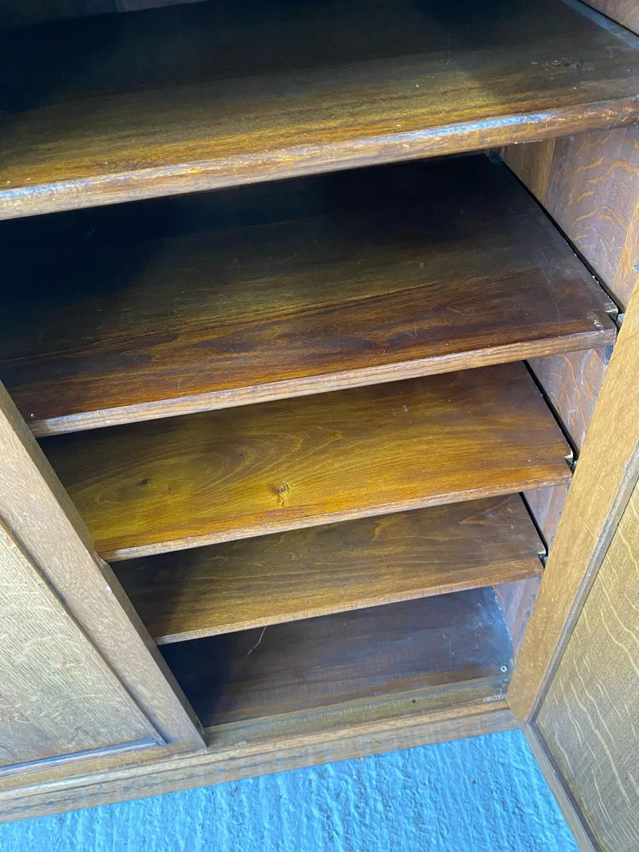 Vintage oak cupboard - Image 2