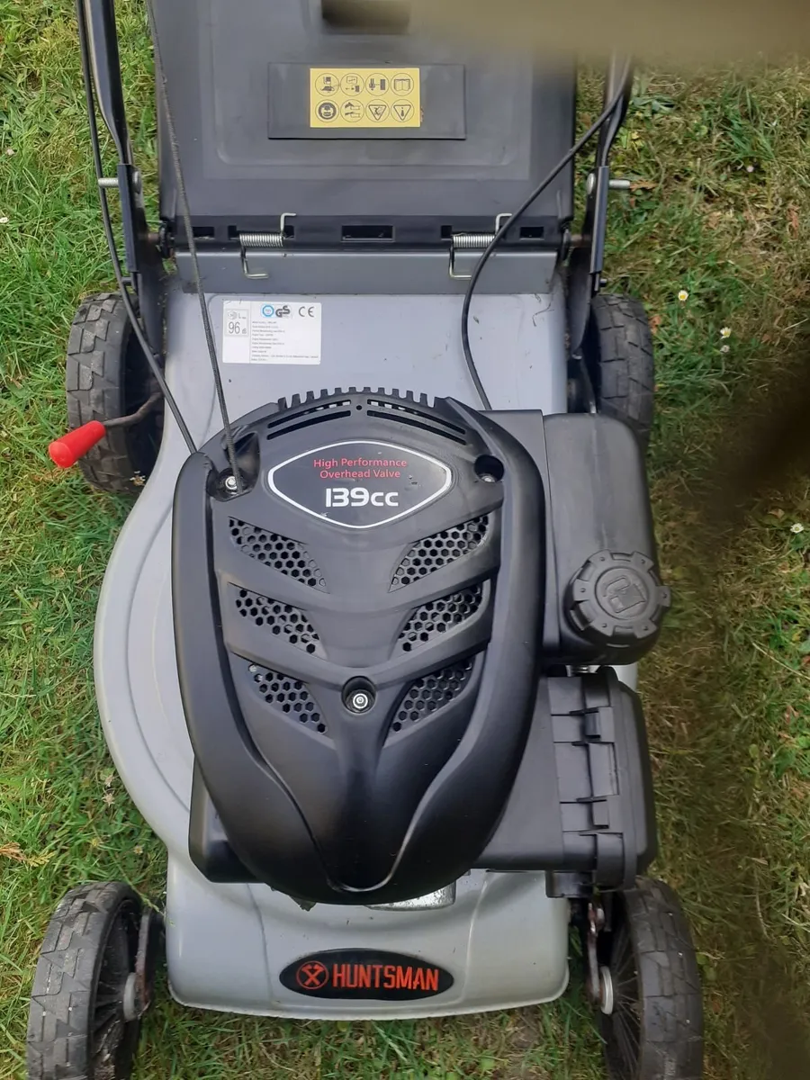 Huntsman    push    lawnmower - Image 1