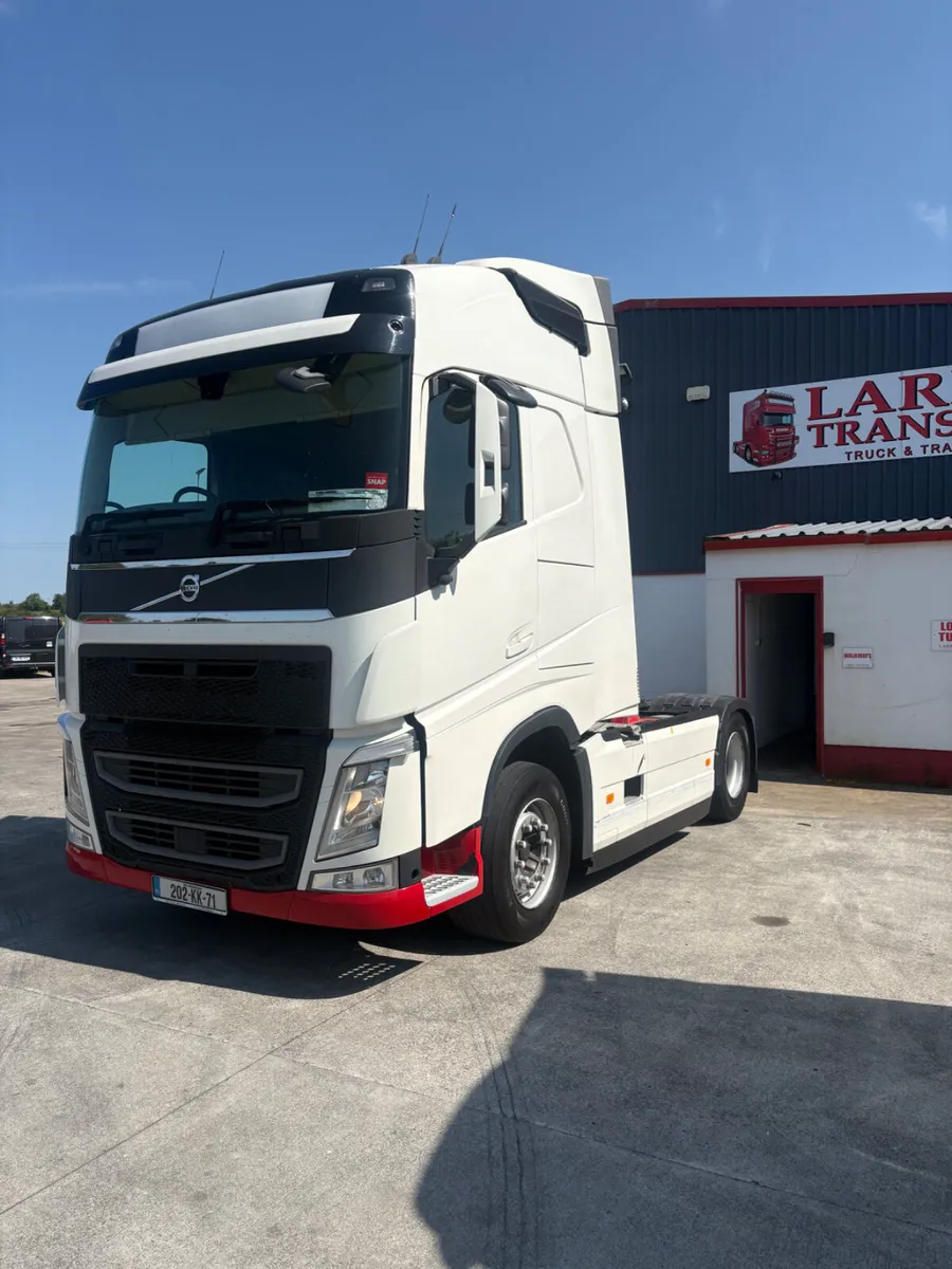 Volvo fh460 4x2 choice low km - Image 4