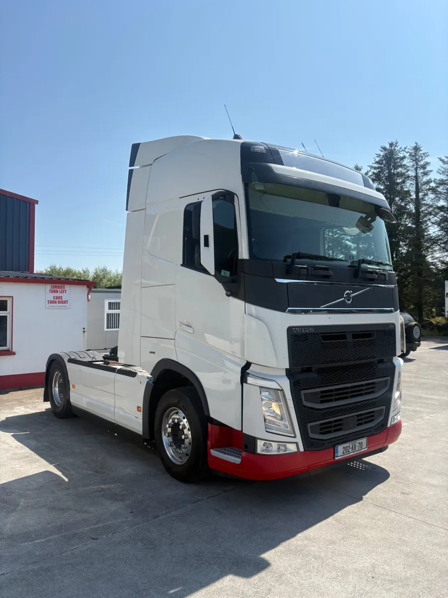 Volvo fh460 4x2 choice low km - Image 3