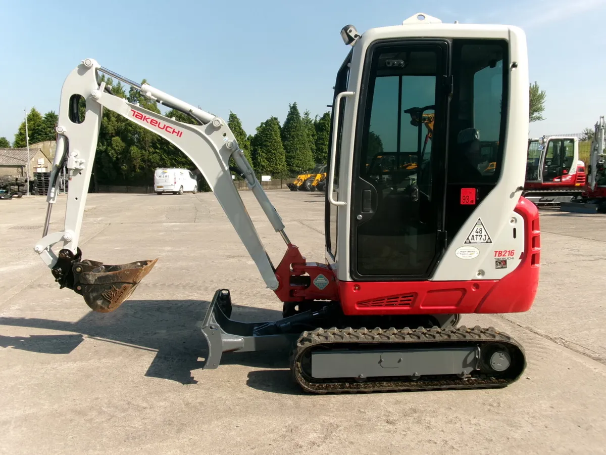 Takeuchi TB216 cabin #14005160 - Image 1
