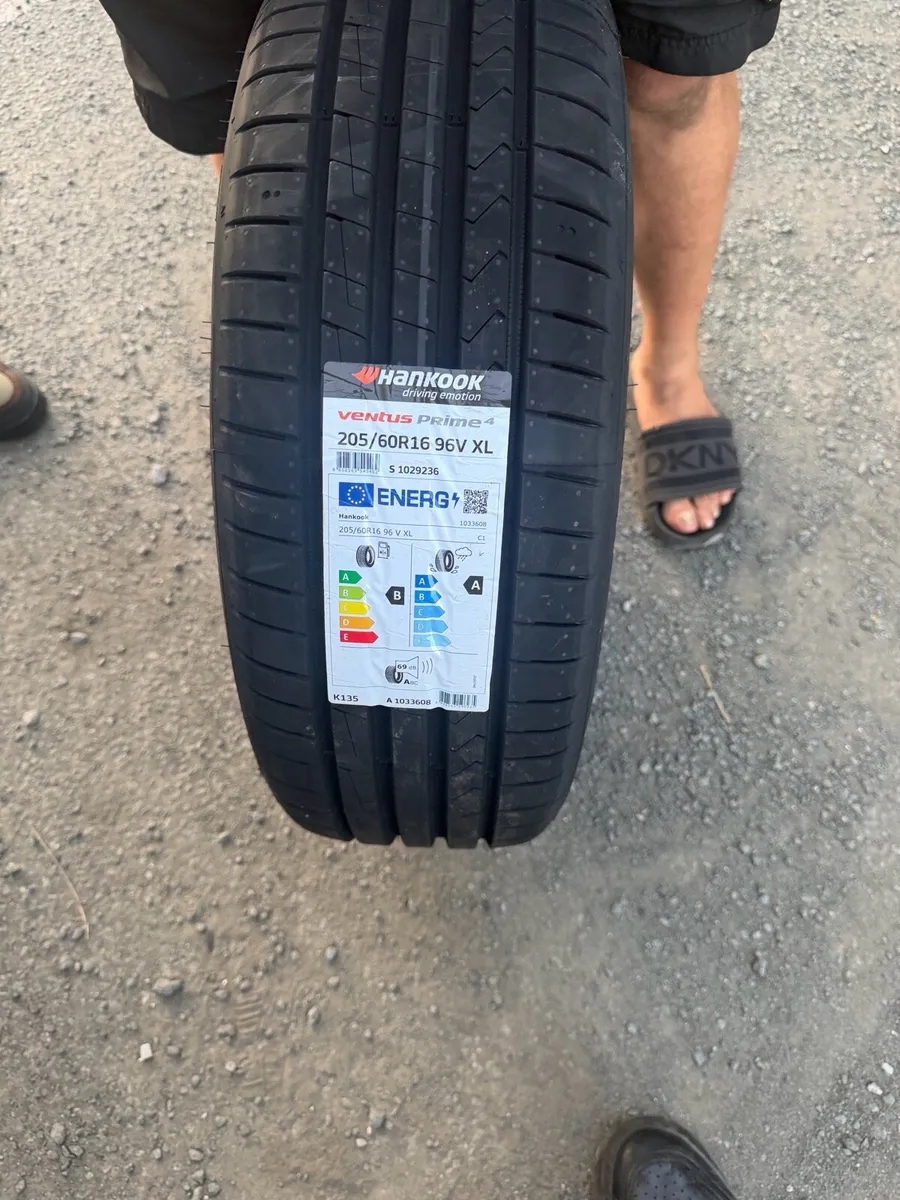 Brand new tyres 205/60/16 - Image 1