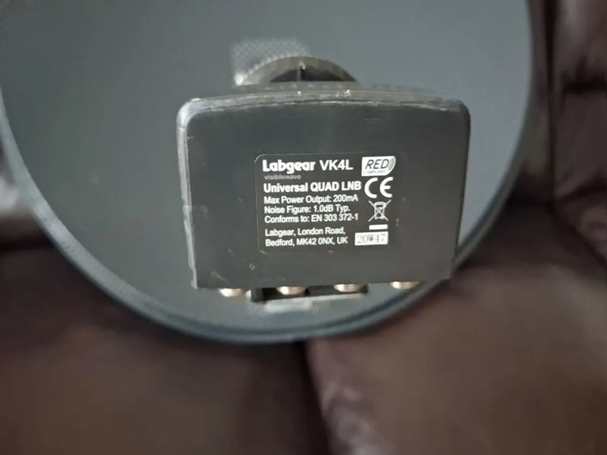 80cm Satellite Dish with Labgear Quad LNB Never Used - Image 2