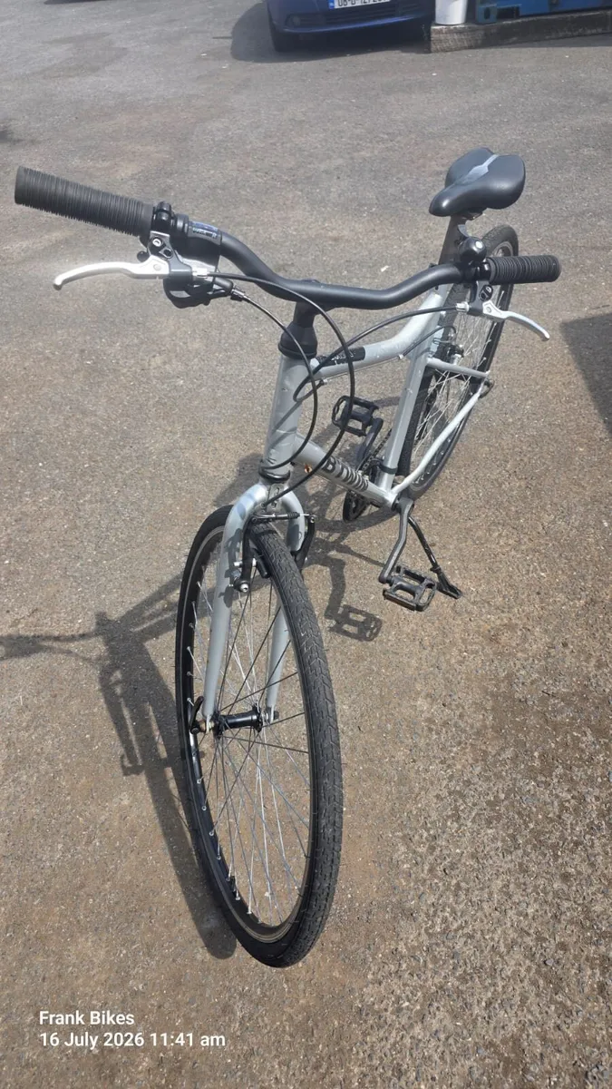 B'TWIN Original 500 Hybrid Bike – 28" Wheels - Image 2