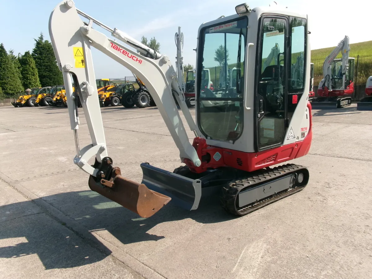 Takeuchi TB216 cab #14005161 - Image 2