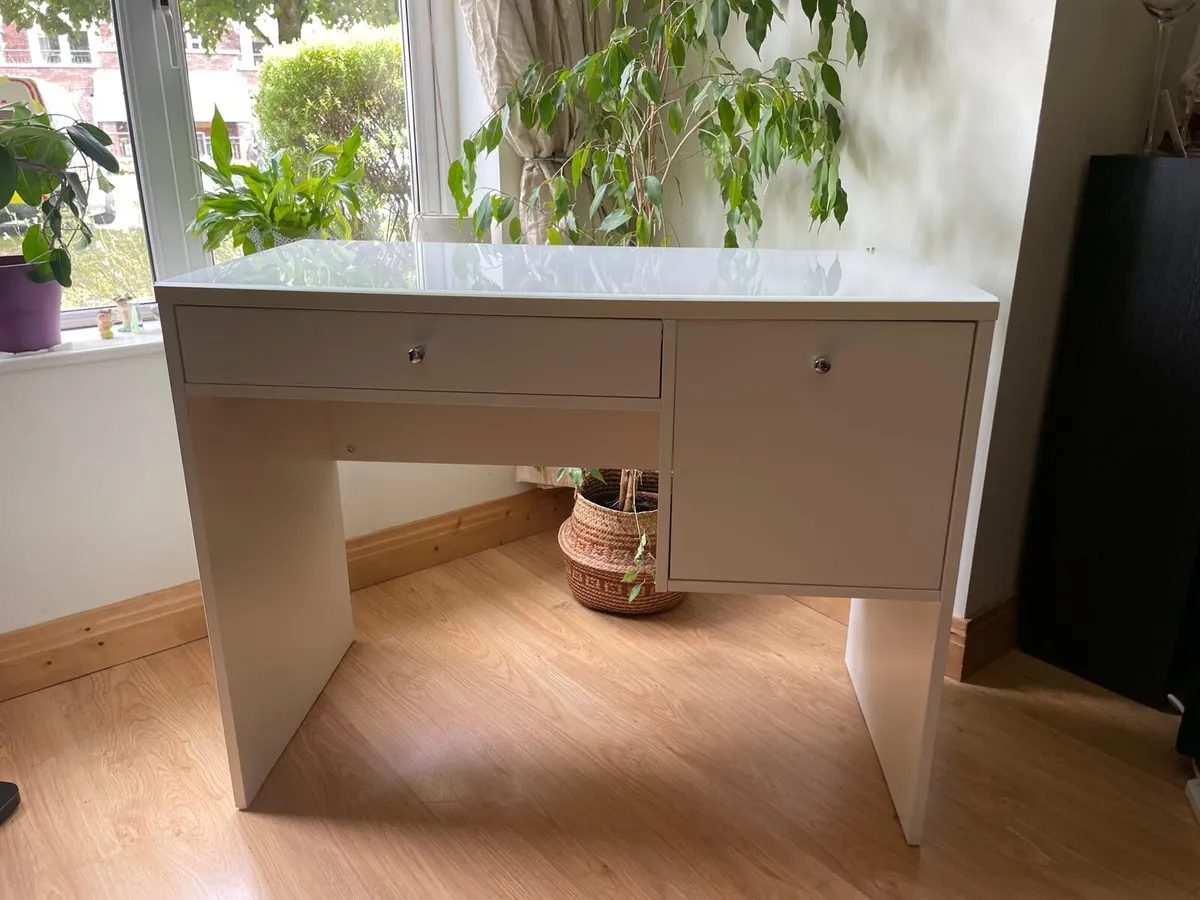 IKEA desk - Image 2