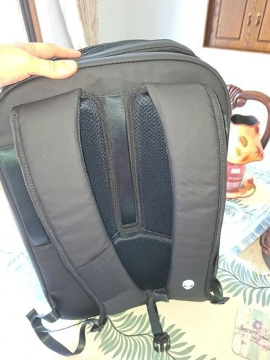Alienware 18" Backpack (AW7825P) - BRAND NEW - Image 2
