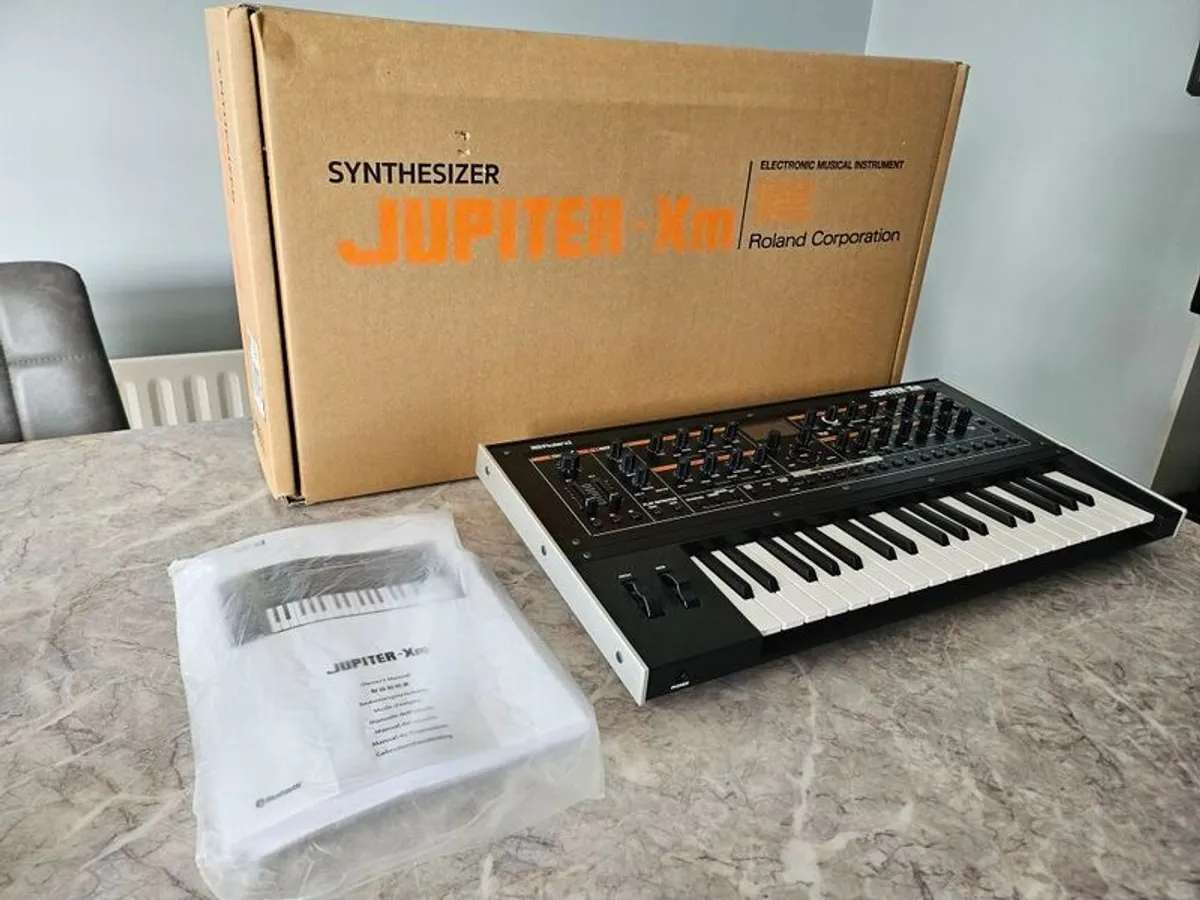 Roland Jupiter Xm Synthesizer - Image 1
