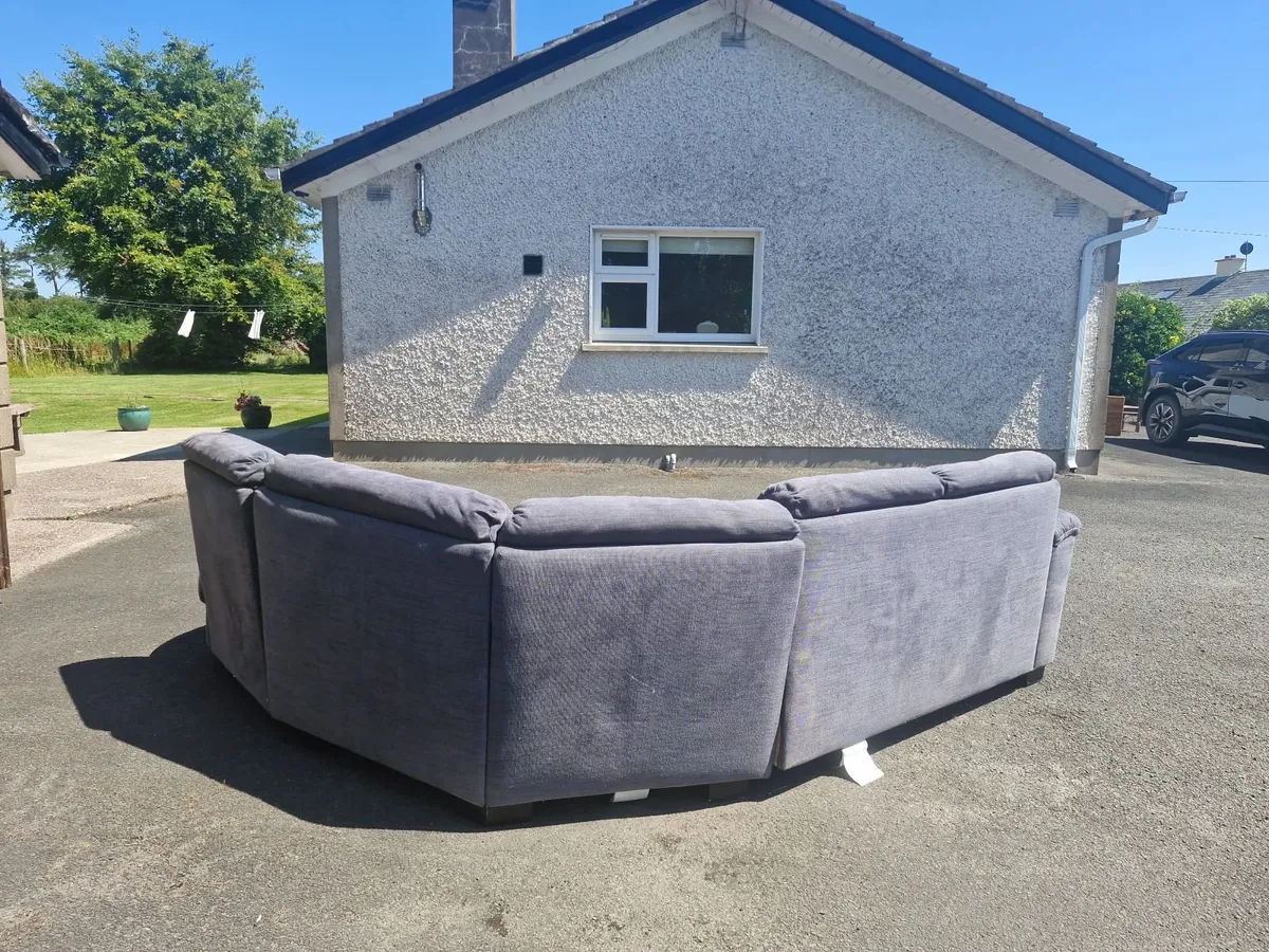 Comfortable L Couch - Image 4