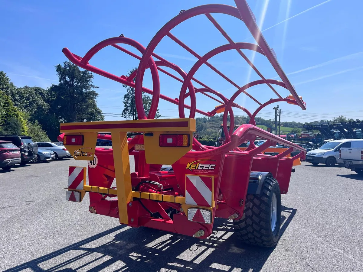 KELTEC 8 BALE CARRIER - Image 3