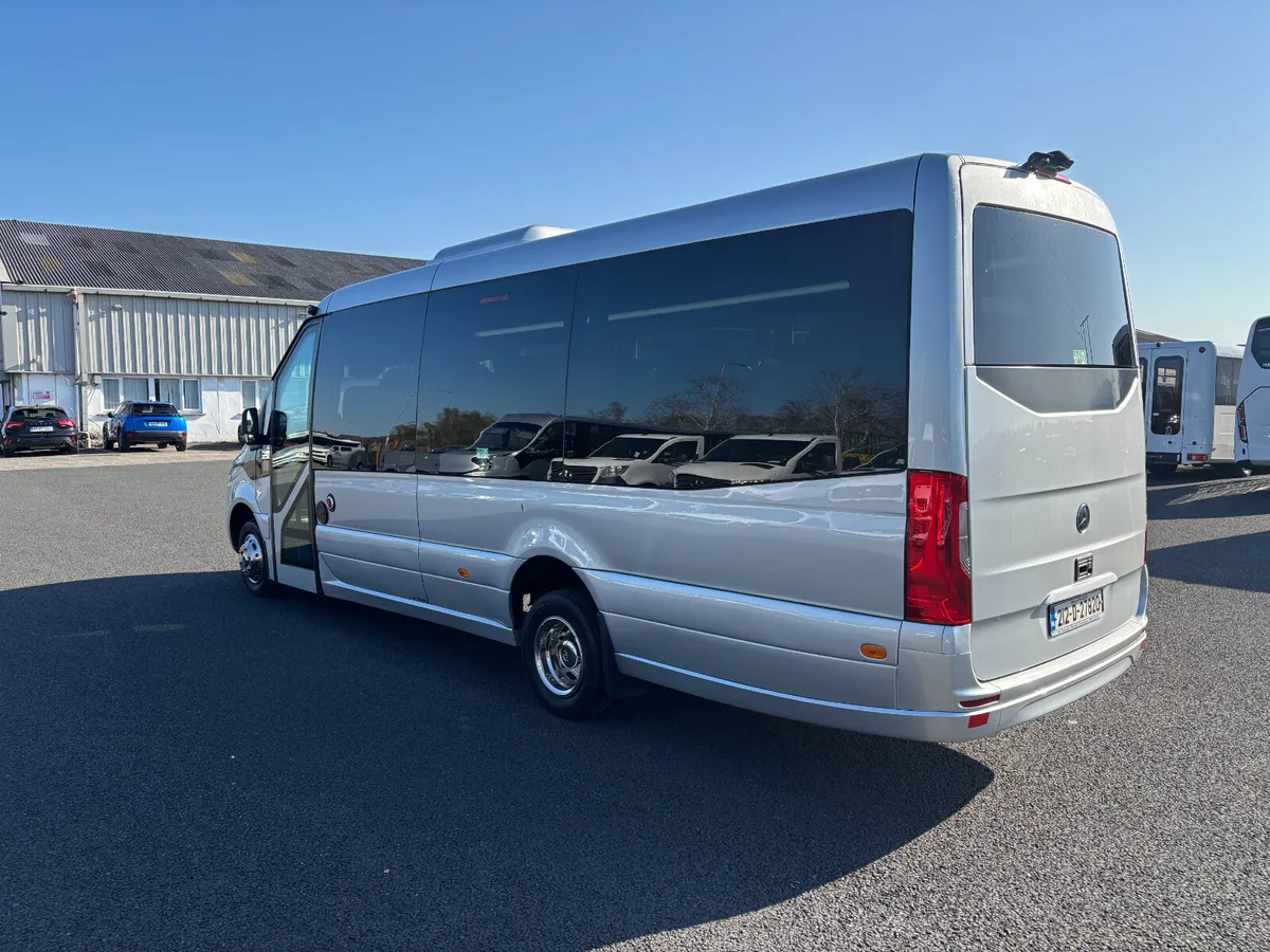 Mercedes-Benz Sprinter 2021 - Image 3