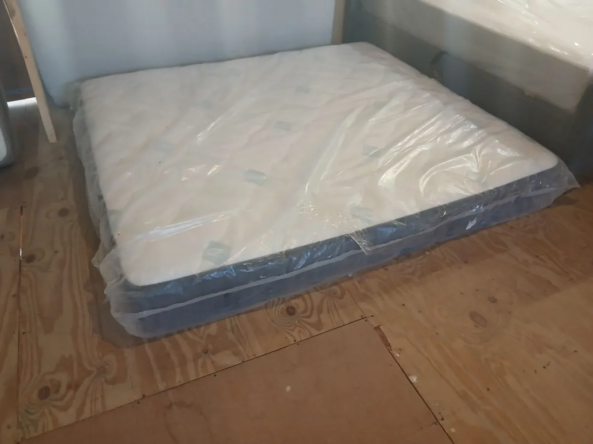 Mattress - Image 2