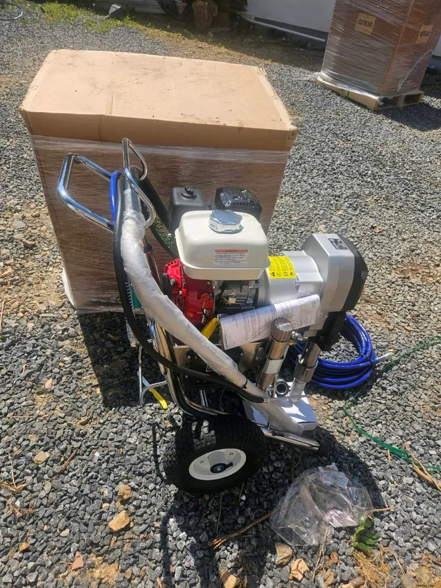 Paint sprayer - Image 1