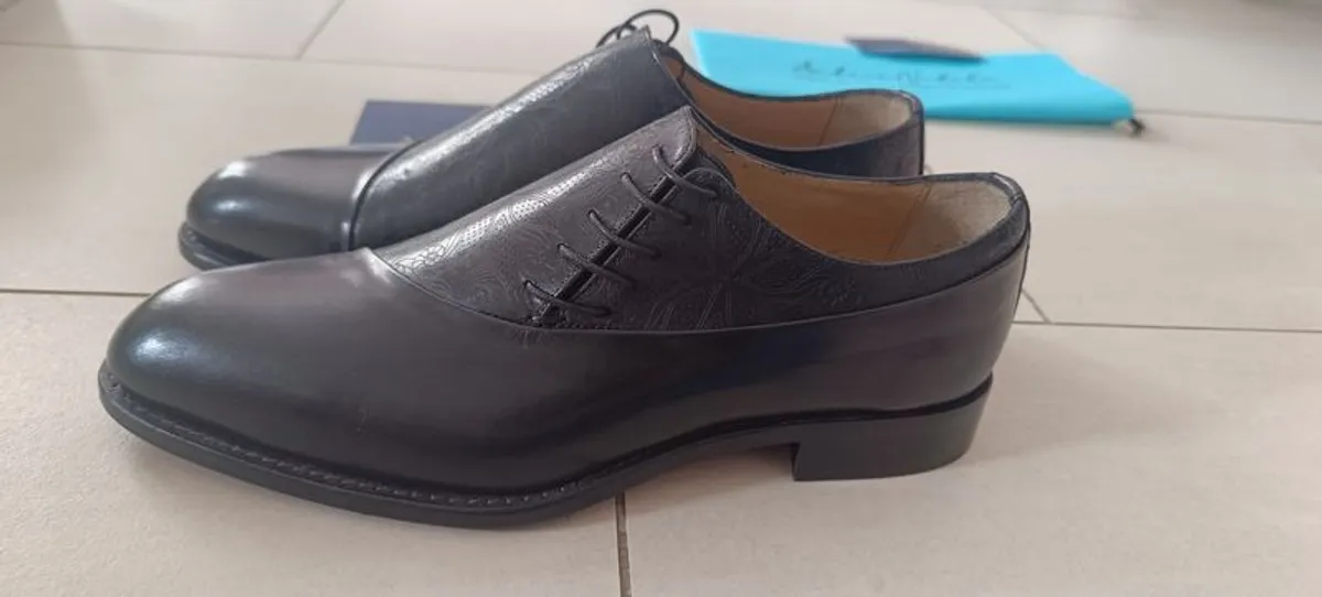 Shoes - Image 3