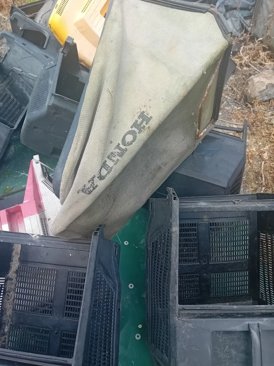 Lawnmower boxes - Image 3