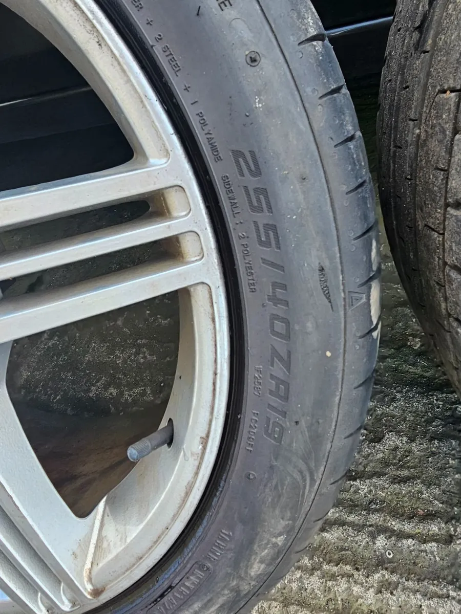 19 inch mercedes alloys - Image 1