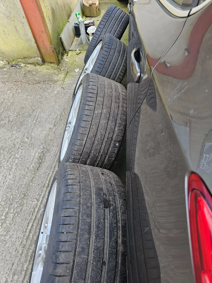 19 inch mercedes alloys - Image 3