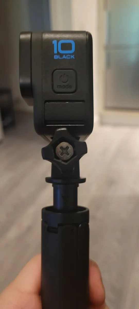 GoPro Hero 10 Bundle - Image 4