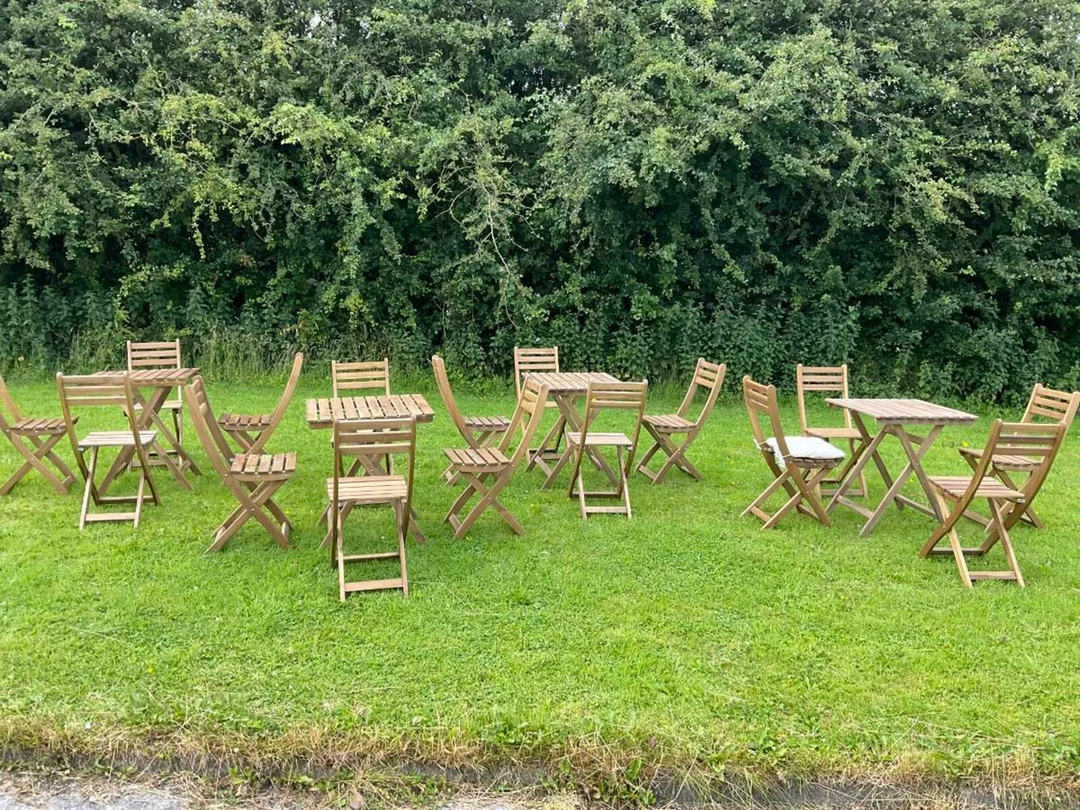 Chairs and tables - Image 1