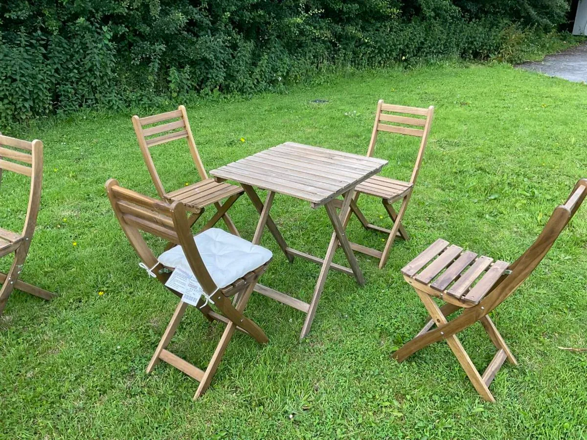 Chairs and tables - Image 2