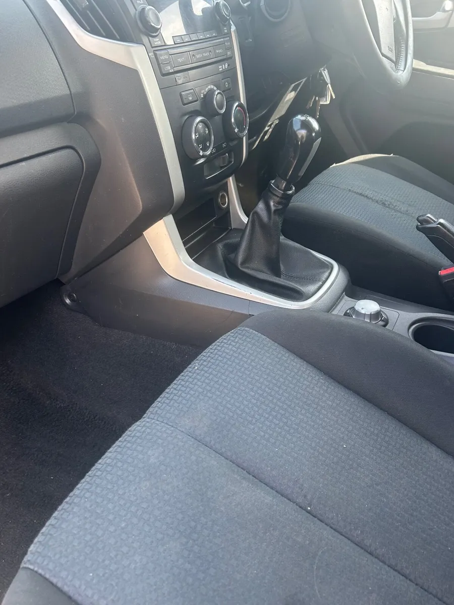 Isuzu D-Max 2014 - Image 4