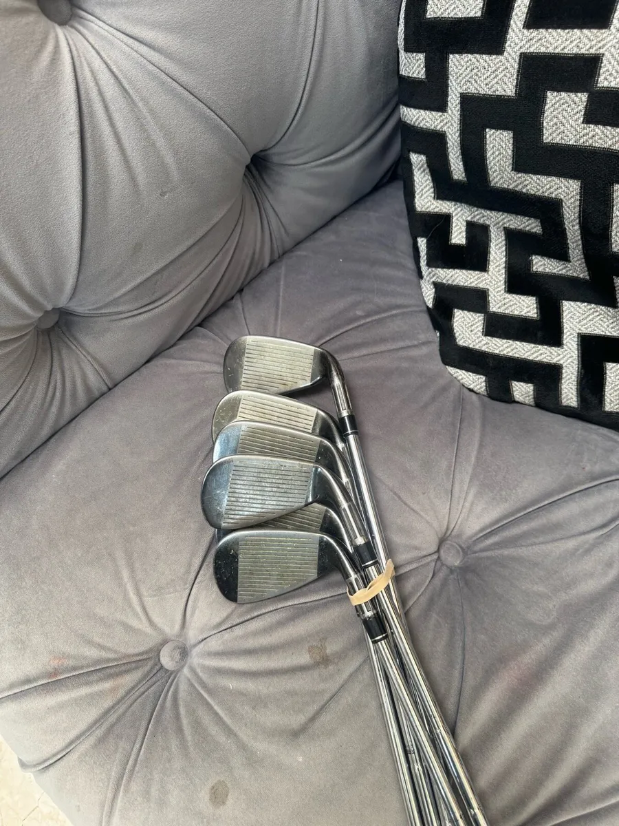 Taylormade m2 iron set - Image 2