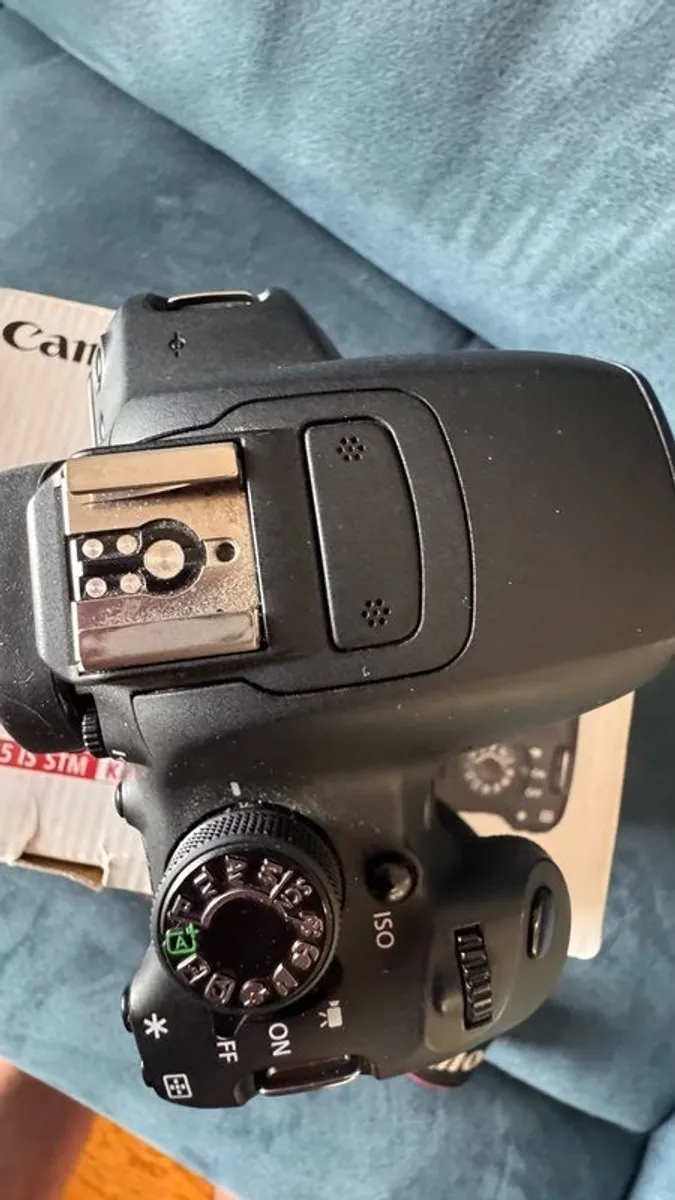 Canon EOS 700d - Image 2