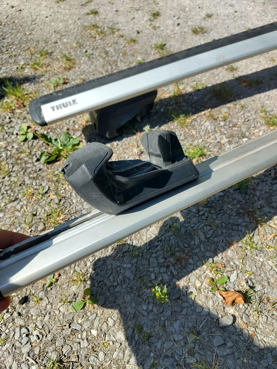 Thule roof racks - Image 2