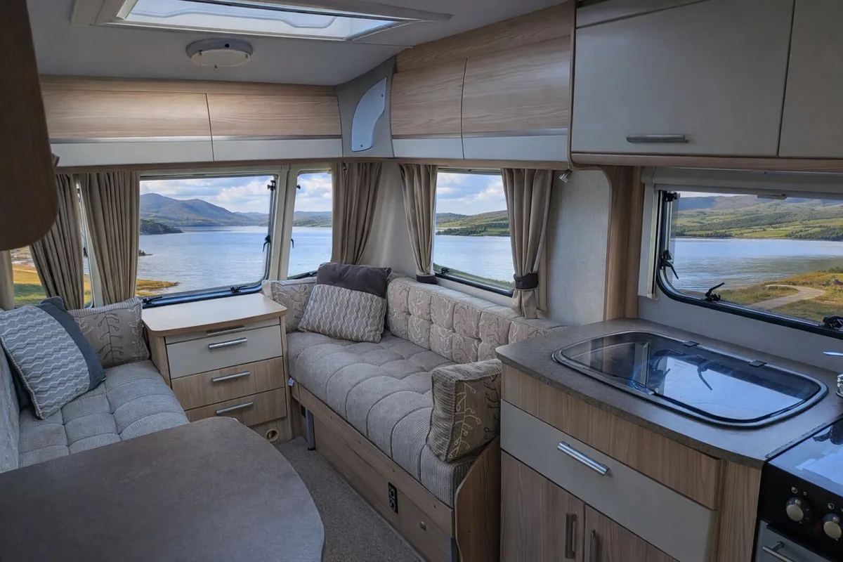 2012 COACHMAN AMARA 450/2 – 2 BERTH - Image 3